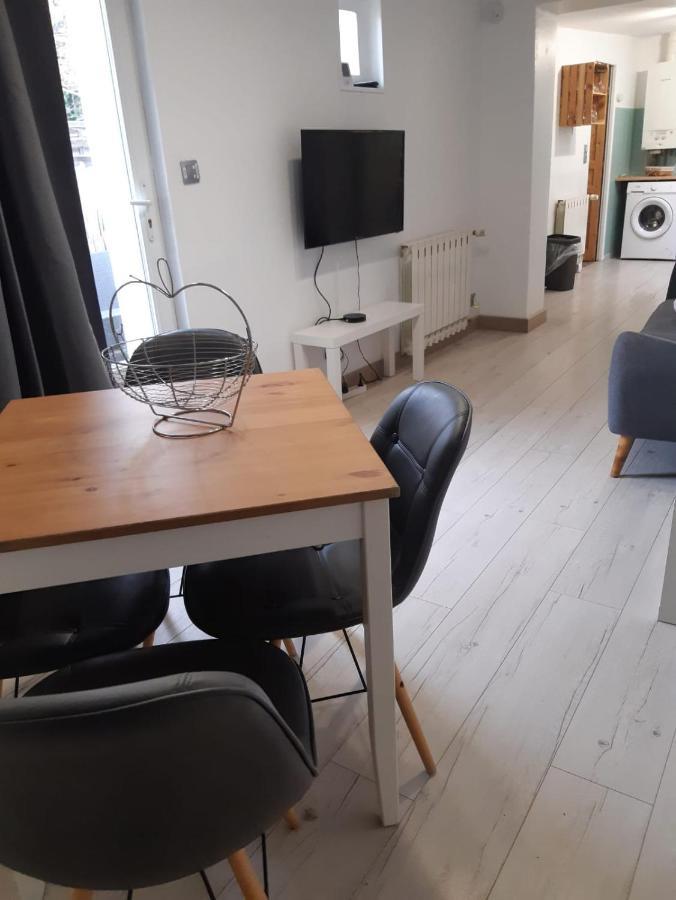 Charmante Maison Renovee, Proche Lac Et Centre-Ville LʼIsle-Jourdain Eksteriør billede